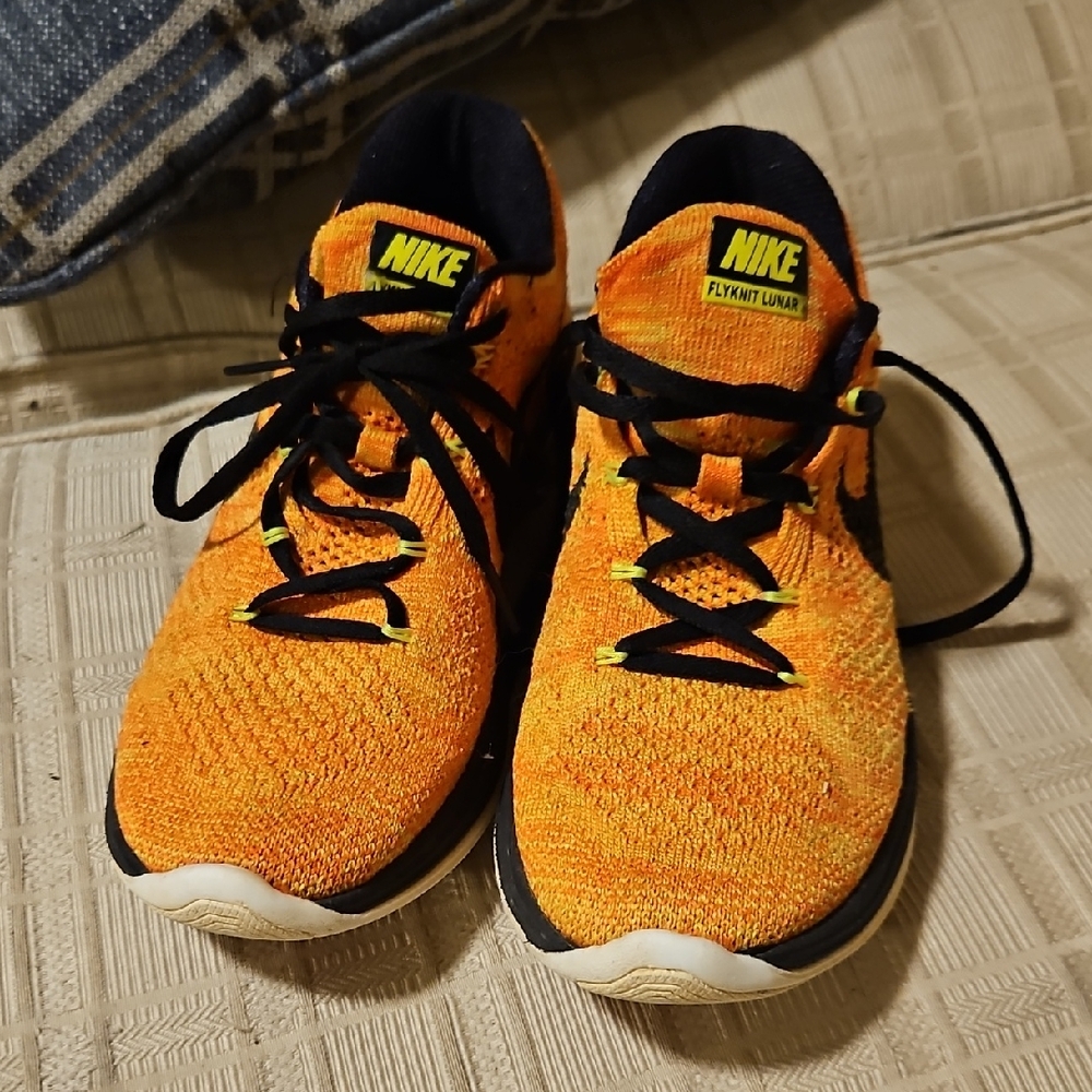 Nike Flyknit Lunar Orange Running Shoes